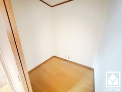 たっぷり収納できる納戸付きだから、家の中をもっとスッキリ。季節の荷物や趣味の道具もしっかり収納。