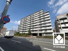 洗練されたデザインと堅牢な造り。美しさと安心を兼ね備えた、心地よい住まい。