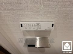 温水洗浄便座付きで、季節を問わずいつでも温かい便座をお使いいただけます。