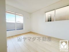 全居室2面採光。明るい陽光がたっぷり差し込む心地よい生活空間です。