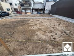 突然の来訪時でも安心なモニター付きインターホンを完備。お留守番中のお子様でも簡単に来訪者の確認ができます。