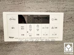 追い炊き機能付きなので、いつでも温かいお風呂に入ることができます。たし湯・たし水も可能で、温度の調整がしやすい設計です。