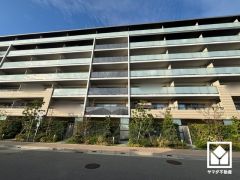 毎日の家事の負担を軽減でき、水道代の節約にもなる食器洗乾燥機もございます。