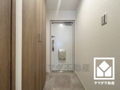 玄関にはたっぷりの収納スペースを完備。家族の靴もしっかり収納できるので、玄関がいつも片付き、気持ちよくお客様を迎えられます。