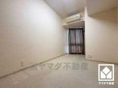 ゆとりのある洋室で、家族それぞれの時間を大切に