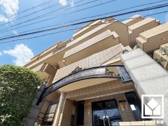 阪急電鉄甲陽線「甲陽園」駅まで徒歩約13分の立地。2沿線利用可能で、毎日の通勤・通学だけでなく、休日のお出かけまで利便性に優れています。