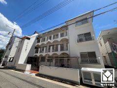 室内洗濯機置場付きなので天候に左右されず洗濯できます