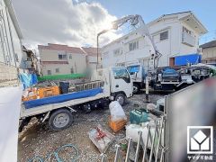 キッチンには床下収納もございます。災害時の非常食や食料品のストックなども保存できます。