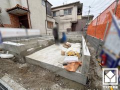 南西向きバルコニーで陽当たり、風通し良好。バルコニーが2階と3階にございますので、お洗濯物をたっぷりと干す事ができます。