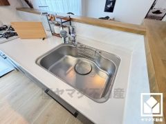 清潔感あふれるシンクで、毎日を気持ちよくスタート。