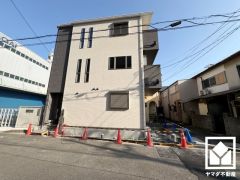 長期間性能を維持しやすいウレタン吹付の高気密・高断熱住宅で、光熱費などのランニングコストを抑えられます。夏は涼しく、冬は暖かい、季節に関わらず快適に過ごせる住宅です。