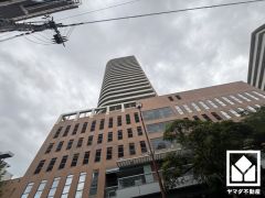 2基のエレベーターを設置し、待ち時間を短縮。快適な住まいへのアクセスをスムーズに。