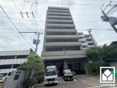 3LDK、専有面積67.76平米、バルコニー面積14.28平米、11階建て4階部分の南向き角部屋。