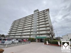 白を基調とした清潔感のある外観。帰るたびに安心感を感じられる佇まい。