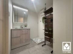 室内洗濯機置場があり天候に左右されず洗濯できます。