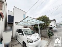 白を基調とした清潔感のある外観。帰るたびに安心感を感じられる佇まい。