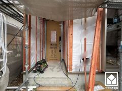 リビングや1階・2階ホールにも収納スペースがあり、住空間を広々お使いいただけます。日用品のストックなどもすっきり片付きます。