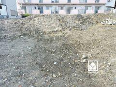 浴室には小窓が付いているので明るく、こもりがちな湿気もすぐ取り除くことができます。