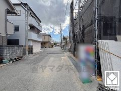 3段階中最も高いレベルの耐震等級3を取得した、災害復興拠点に求められる水準の耐震性を備えた住宅。繰り返す地震に強い制震ダンパーも搭載しており、耐久性・居住性を高めます。