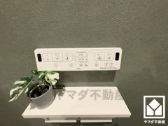 温水洗浄便座付きで、季節を問わずいつでも温かい便座をお使いいただけます。
