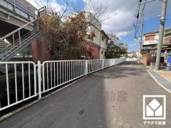 安心して長く快適にお住まいいただける、長期優良住宅です。高い耐震性、省エネルギー性、劣化対策など、長期にわたって快適に住むための対策が施されています。