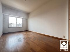 全居室に窓がございます。明るい陽光がたっぷり差し込む心地よい生活空間です。