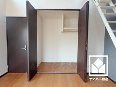 大きなクローゼットなので整理整頓しやすいです。