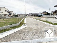 突然の来訪時でも安心なカラーモニター付きインターホンを完備。お留守番中のお子様でも簡単に来訪者の確認ができます。