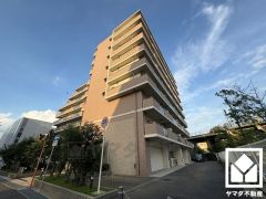 居室や収納など自由にお使いいただける約6.2帖のフリールームがございます。