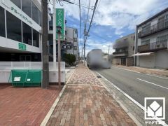 温水洗浄便座付きで、季節を問わずいつでも温かい便座をお使いいただけます。