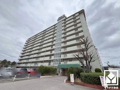 白を基調とした清潔感のある外観。帰るたびに安心感を感じられる佇まい。