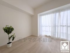 全居室フローリングでお掃除ラクラク。全居室にクローゼットもございますので、お部屋の広さを最大限に活用できます。