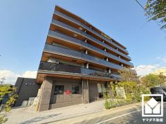 トイレは手洗いが別になっているので、衛生的に使えます。