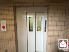 スムーズな移動を叶えるエレベーター。忙しい朝も快適に、ストレスフリーな暮らしをサポート。