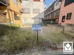 傾斜が少なく、自転車やベビーカーでの移動も楽ちんです。