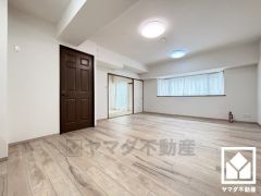 自然光を取り込む、開放感あふれる暮らし。隅々まで光が降り注ぎ、明るく心地の良い空間。