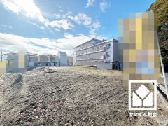 温水洗浄便座付きで、季節を問わずいつでも温かい便座をお使いいただけます。