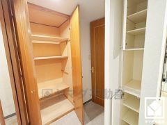 穏やかな暮らしを支える、豊かな収納。