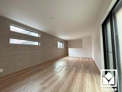 自然光を取り込む、開放感あふれる暮らし。隅々まで光が降り注ぎ、明るく心地の良い空間。