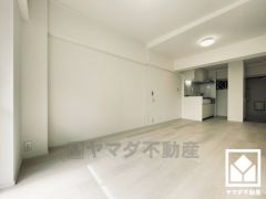 おしゃれなインテリアが映えるリビングで、リラックスしたひとときを過ごせます。