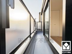 南向きバルコニーで陽当たり、風通し良好。たっぷりの洗濯物も気持ちよく乾きます。