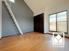 明るく開放的な洋室で、快適な生活を。