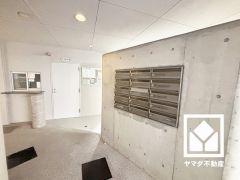 集合ポストが備わっています。鍵付きなので安心です。