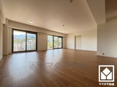 自然光を取り込む、開放感あふれる暮らし。隅々まで光が降り注ぎ、明るく心地の良い空間。