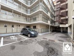 来客用駐車場がございます。ご友人やお客様も訪れやすい環境です