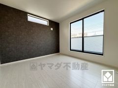 全居室に窓がございます。明るい陽光がたっぷり差し込む心地よい生活空間です。