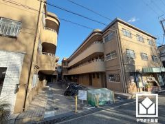 「ローソン尼崎南武庫之荘一丁目店」まで徒歩3分、「サンディ武庫之荘店」まで徒歩4分、「スギ薬局武庫之荘店」まで徒歩5分など、お買い物施設が徒歩5分圏内に複数あり便利な住環境です。