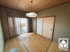 約6帖の和室です。お子様のお部屋などにも丁度良い広さです