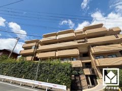 廊下にも物入が多数あり、住空間を広々お使いいただけます。