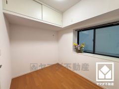 全居室に窓がございます。明るい陽光がたっぷり差し込む心地よい生活空間です。